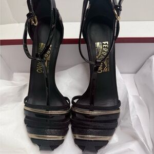 Salvatore Ferragamo Gesi Women’s Heels 6.5 NEW with Box And Dust bag